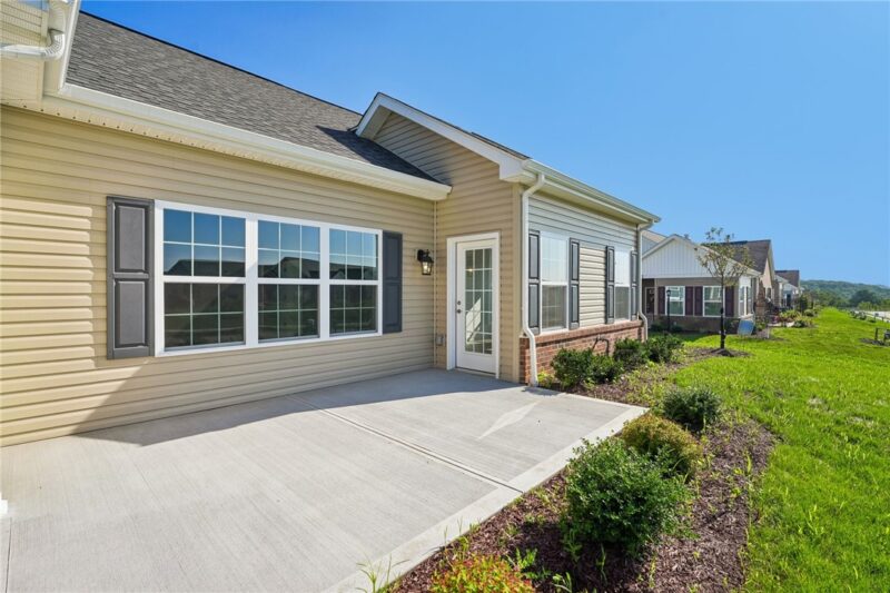 2102 S. Links Ave — photo 4