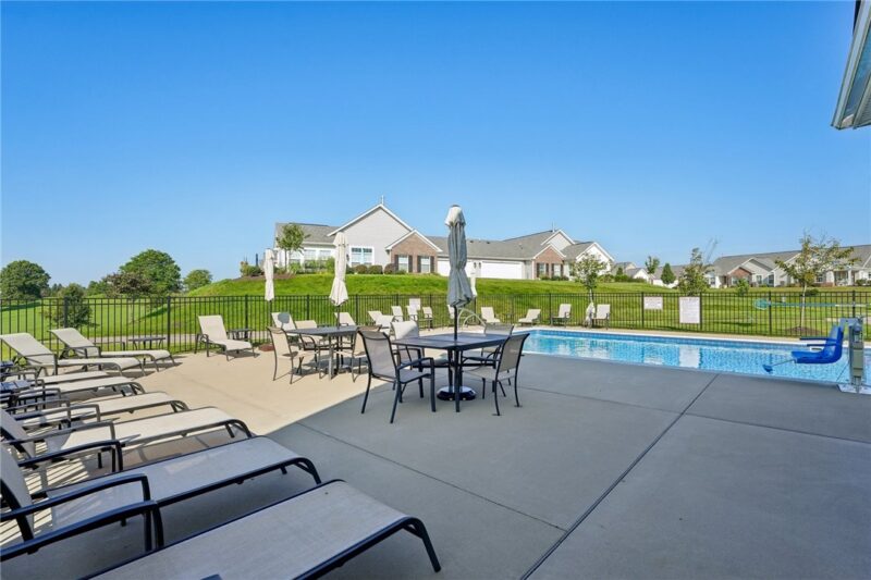 2102 S. Links Ave — photo 6