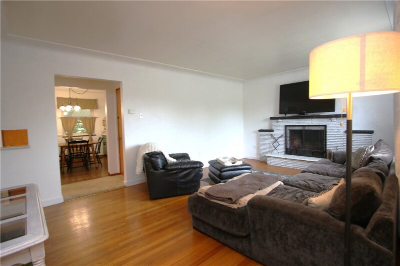 126 Third Ave — photo 4