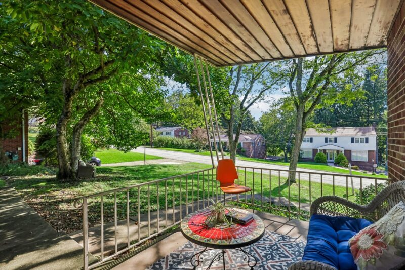 1230 Northwestern DRIVE — photo 3