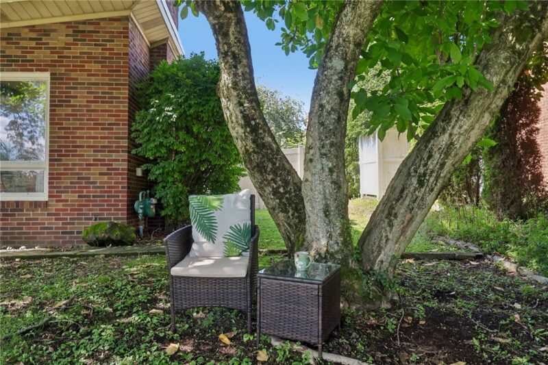 1230 Northwestern DRIVE — photo 4