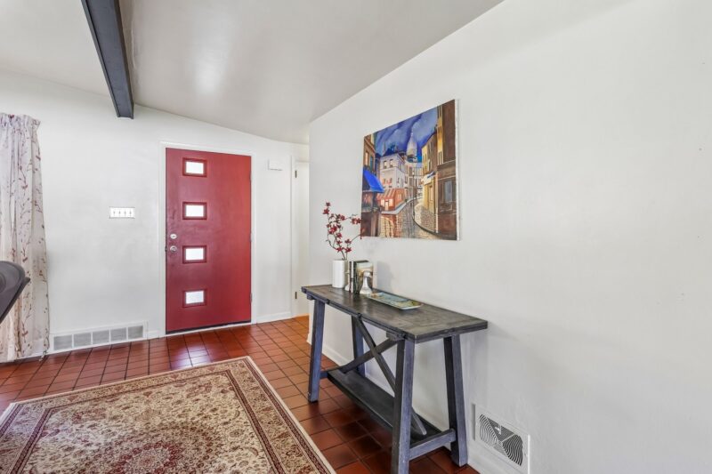 1230 Northwestern DRIVE — photo 5