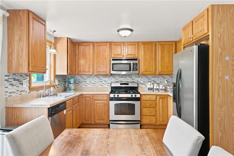 1100 Raven Drive — photo 8