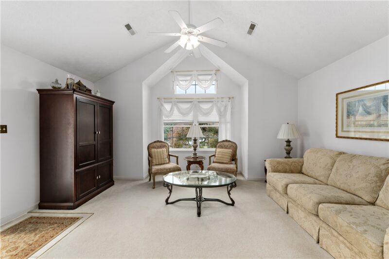 112 Sedeca Dr — photo 3