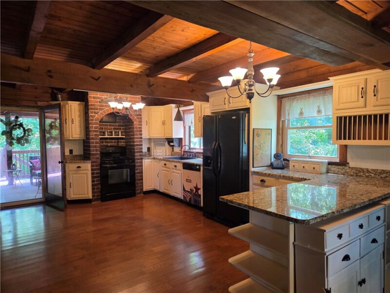 4075 Ridge Rd — photo 3