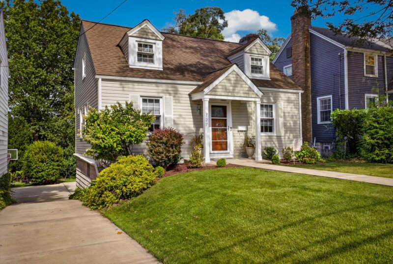 727 Vermont AVENUE — photo 2
