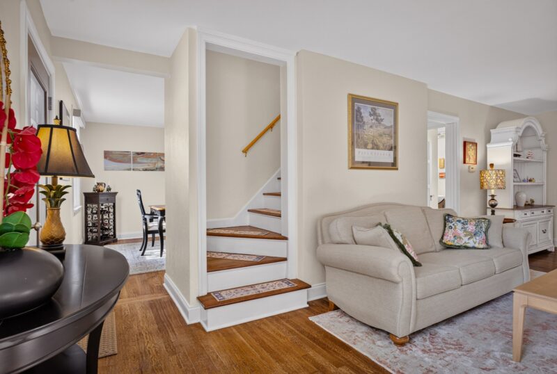 727 Vermont AVENUE — photo 8