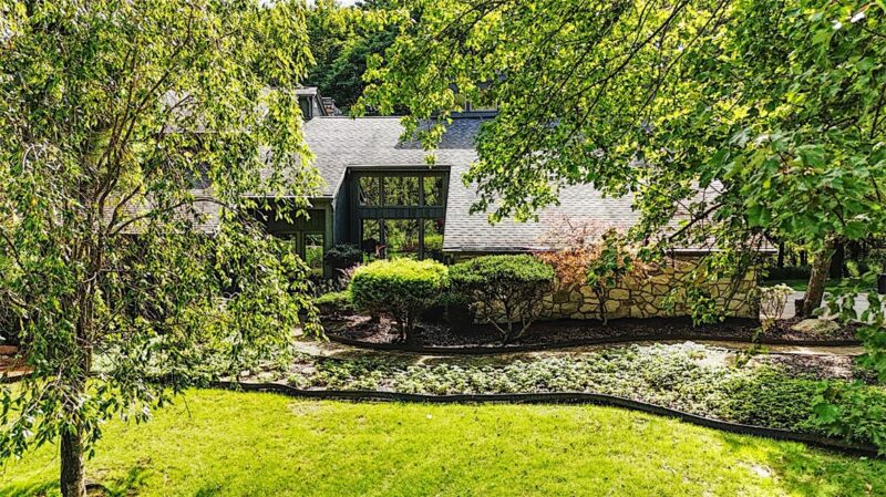 4735 Spring Ridge Ln — photo 2