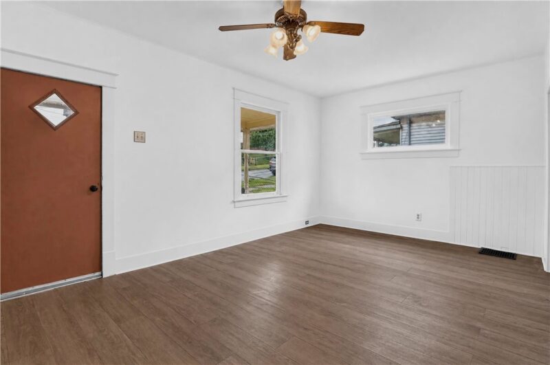 565 Broad St — photo 6