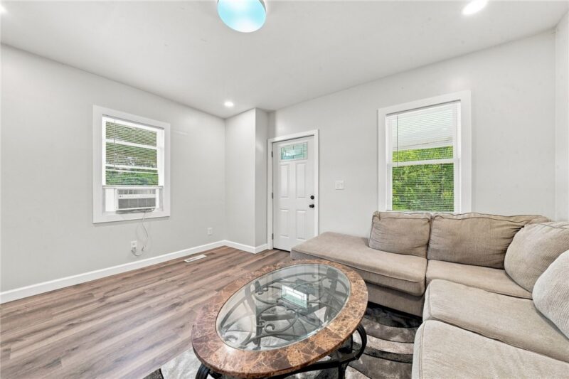 247 Maple St — photo 5