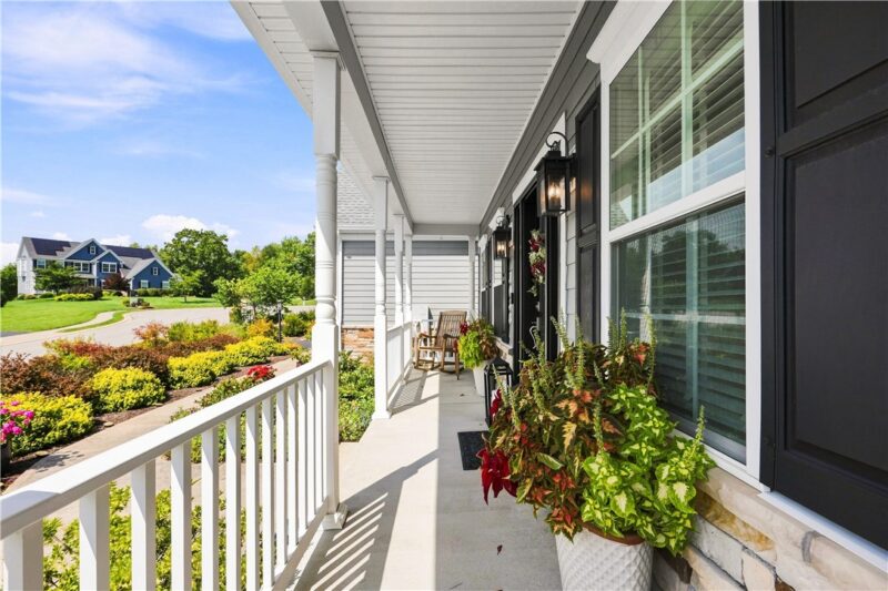 1038 Blackberry Drive — photo 3