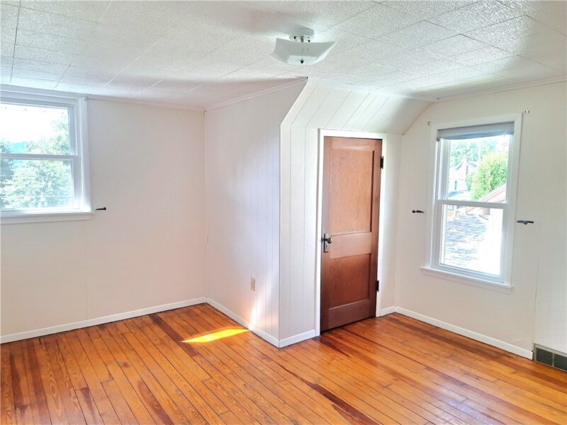 712 Line Ave — photo 6