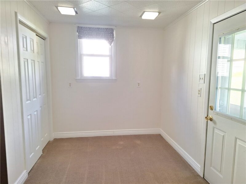712 Line Ave — photo 7