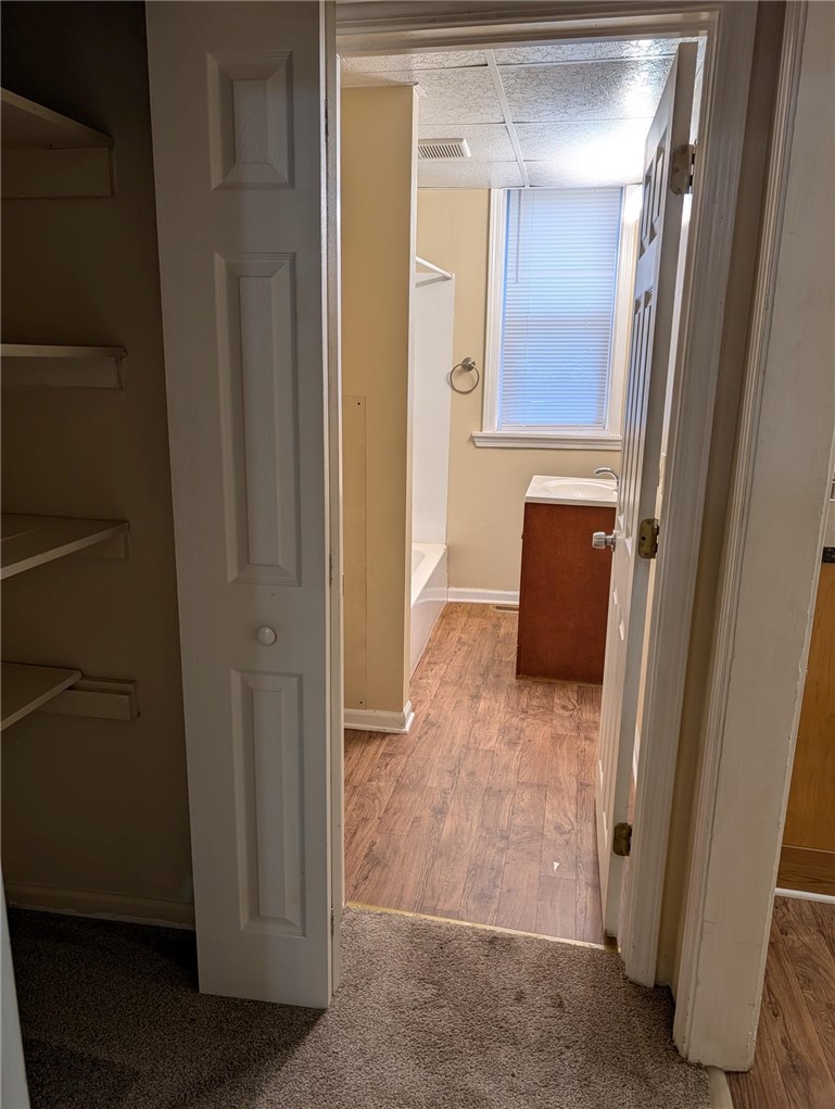 123 Grant Ave — photo 8