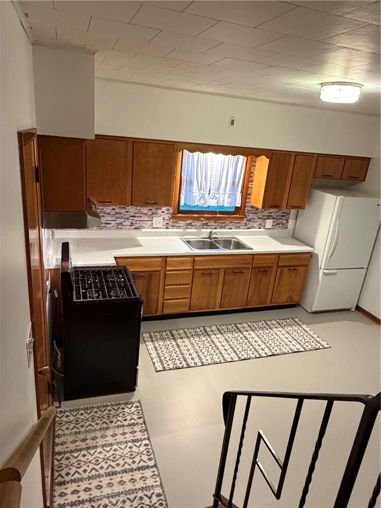 201 Hickory St — photo 4