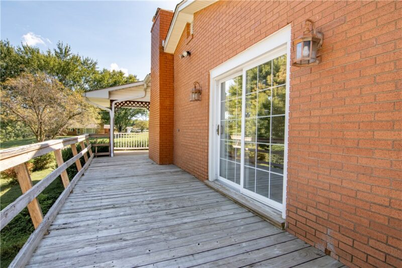 125 Baldwin Rd — photo 4