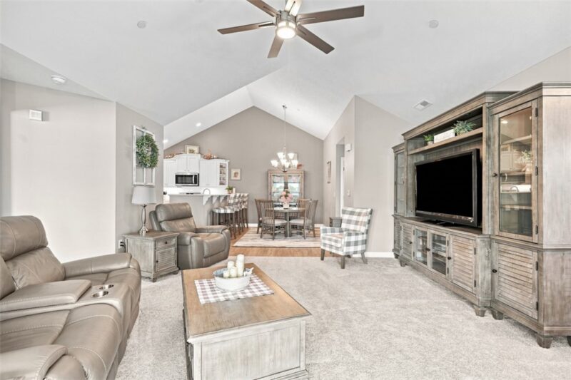 1111 Sandy Ridge Dr — photo 6