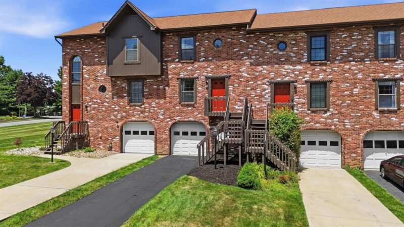 602 Sunset CIRCLE — photo 3