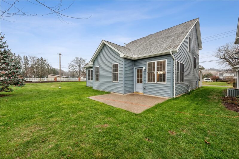 406 Kastner St — photo 4