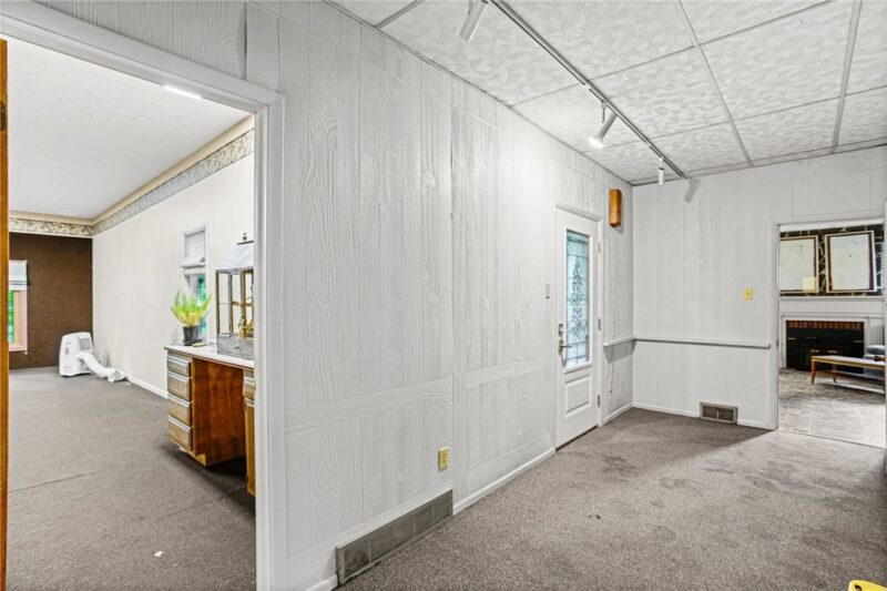 235 Country Club Dr — photo 5