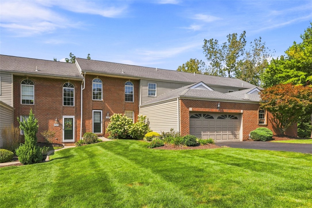 7049 Clubview Dr — photo 1