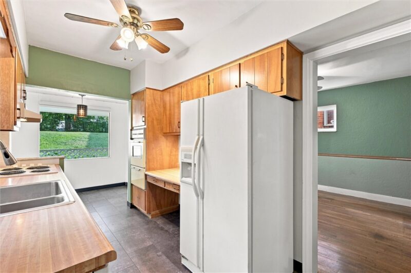 388 Lamarido St — photo 8
