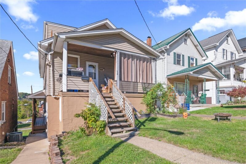 1909 Woodmont Avenue — photo 2