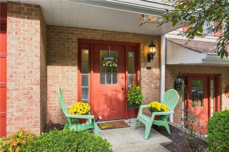 613 Newport Dr — photo 5