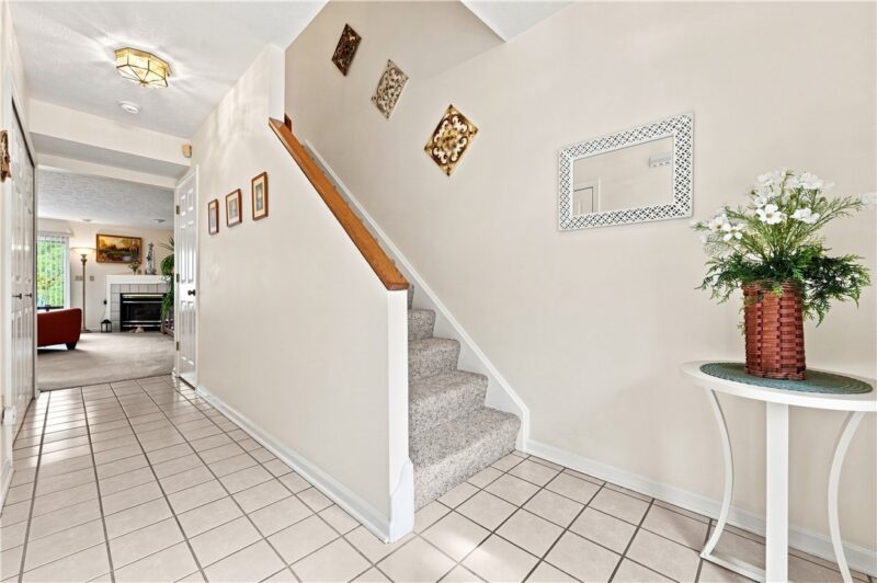 613 Newport Dr — photo 6