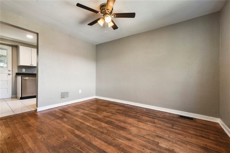8106 Chaske St — photo 8