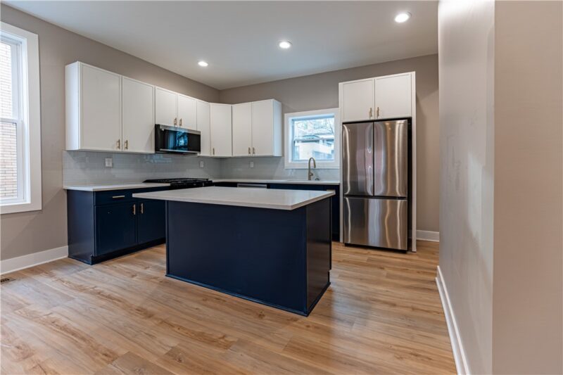 109 S Harrison Ave — photo 2