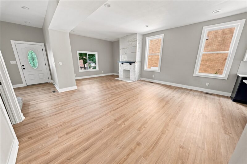 109 S Harrison Ave — photo 6