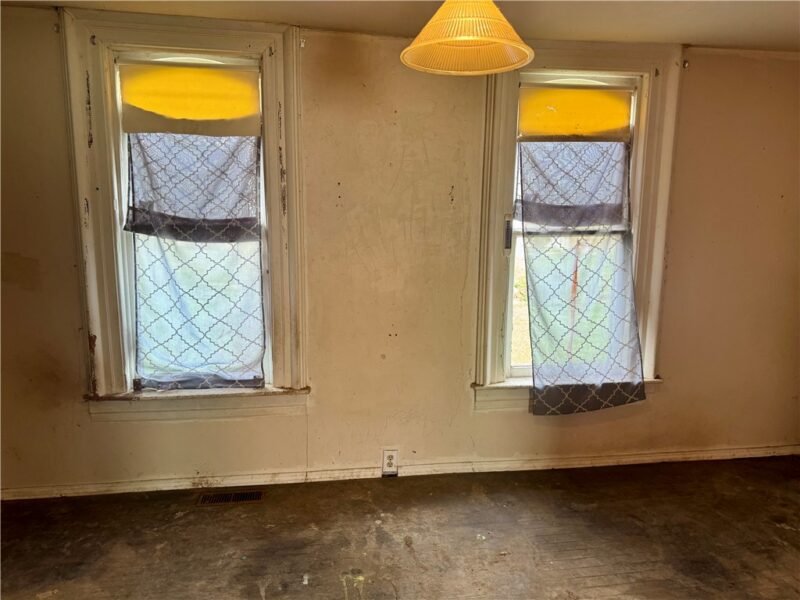 718 Fairview Rd — photo 6