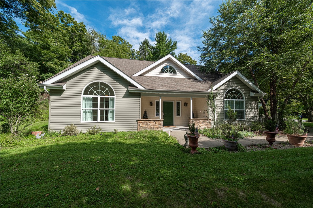 3800 Mount Royal Blvd — photo 1