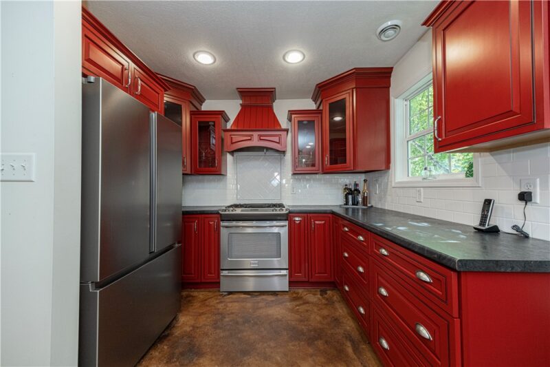 3800 Mount Royal Blvd — photo 6