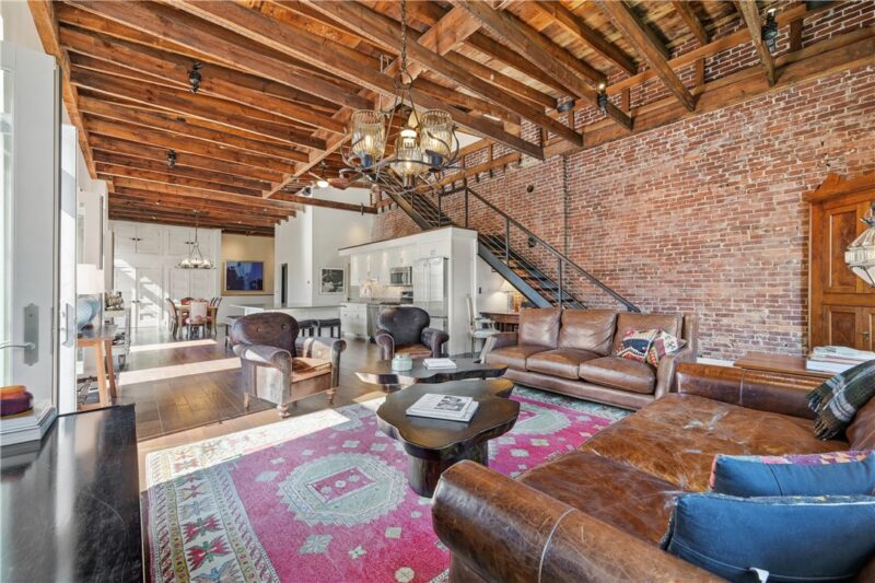 443 Walnut Street — photo 3