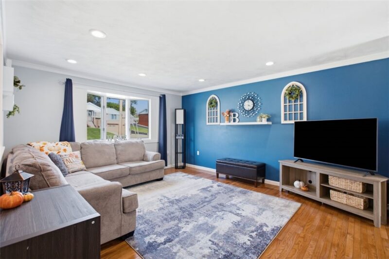 413 Belfrey Drive — photo 3
