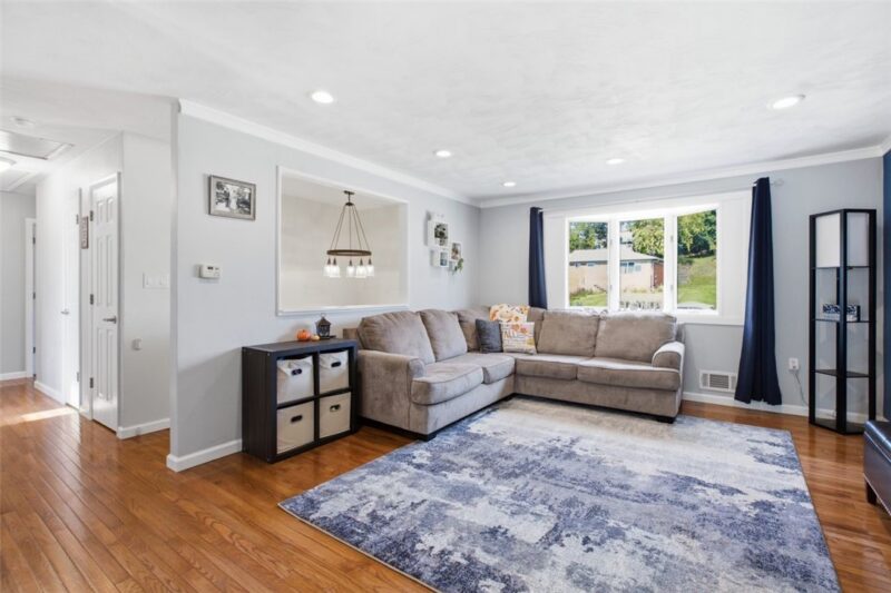 413 Belfrey Drive — photo 4