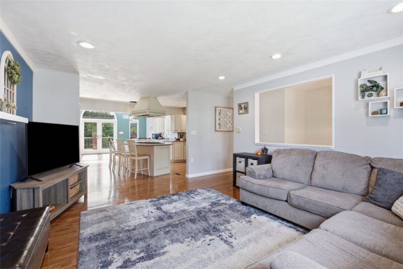 413 Belfrey Drive — photo 5
