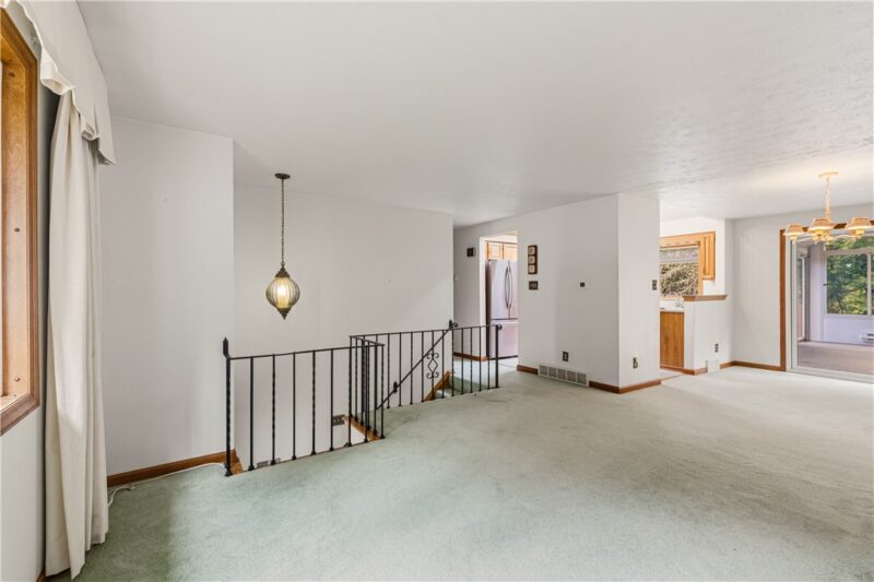 237 Hazel Road — photo 3
