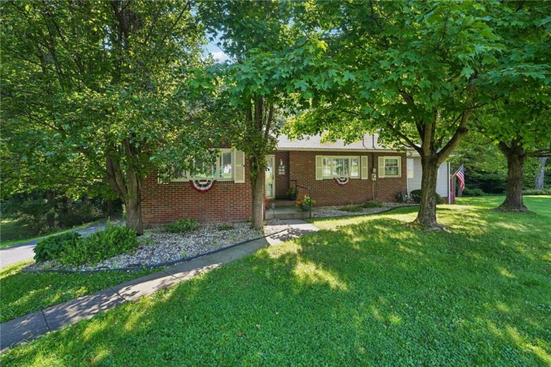 1101 Woodside Avenue — photo 3