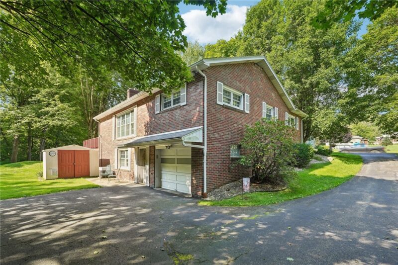 1101 Woodside Avenue — photo 4