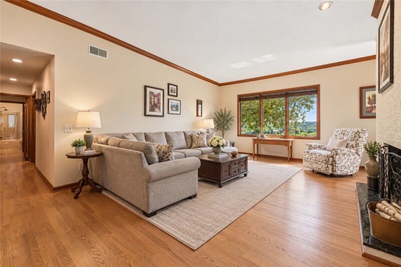 606 Fairwinds Ct — photo 8