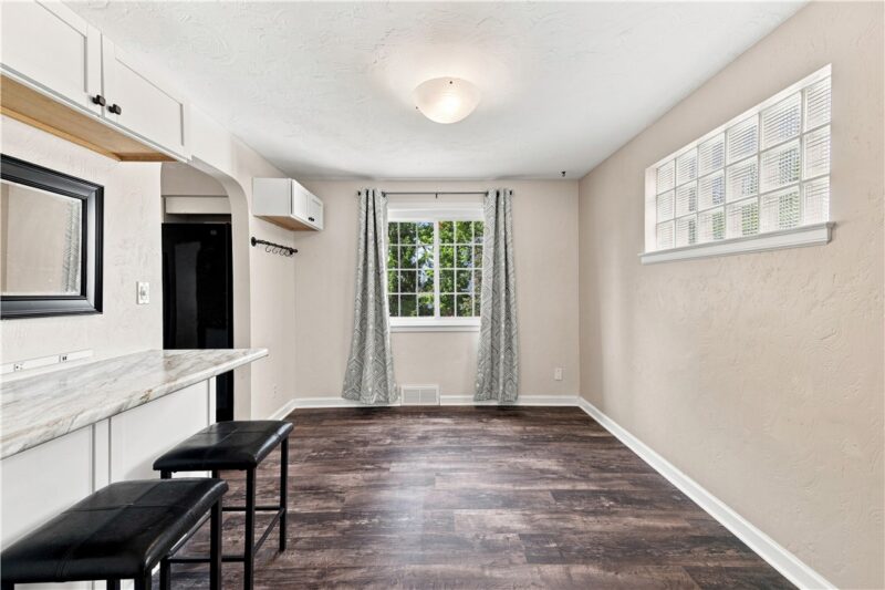 1009 Grandview Ave — photo 8
