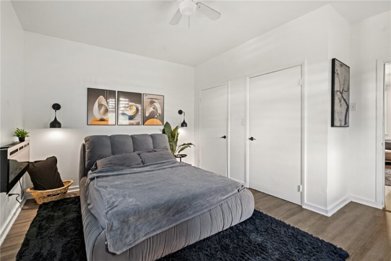 108 Burnside Ave — photo 8