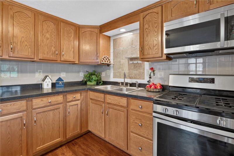 222 Cherry Ave — photo 5