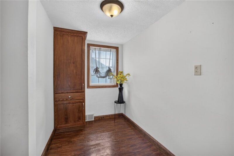 222 Cherry Ave — photo 8