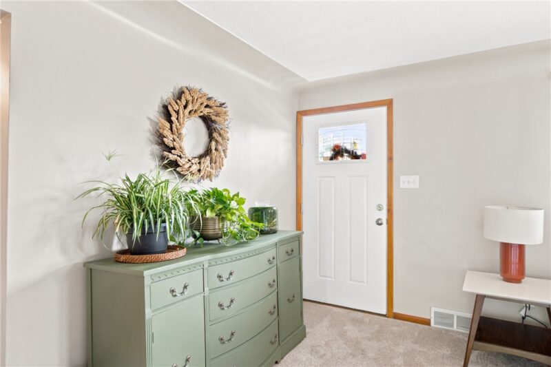 12 Maple St — photo 2