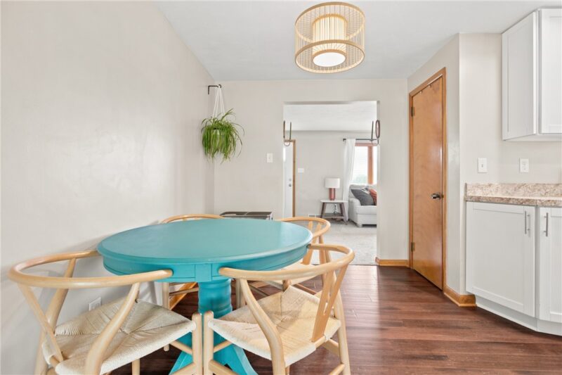 12 Maple St — photo 8