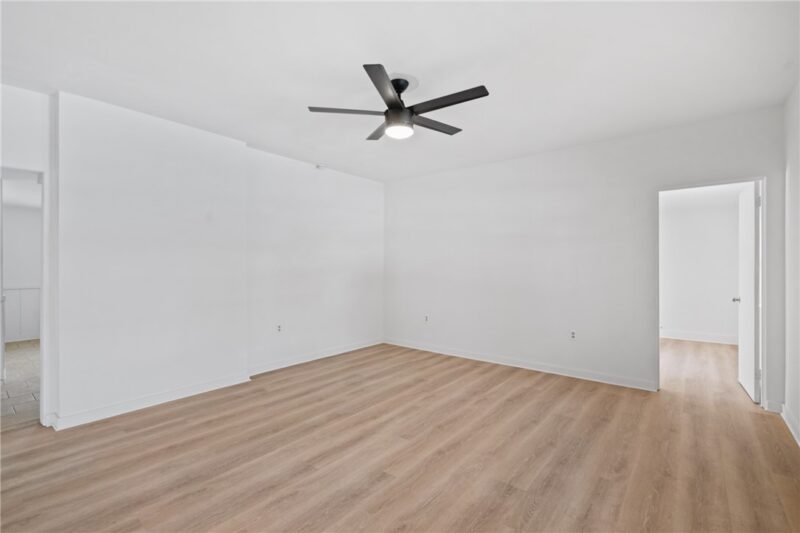 206 Wallace Avenue — photo 3